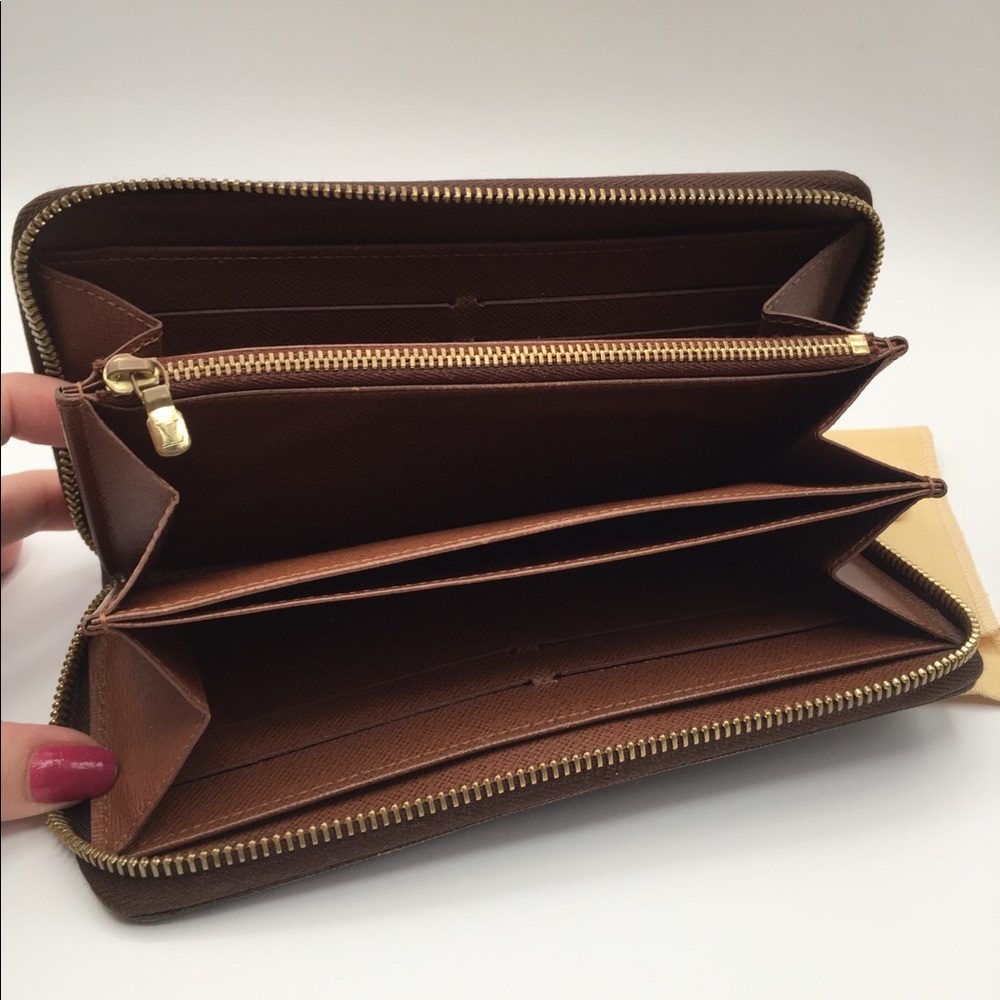 Authentic Louis Vuitton Monogram Zippy wa… - Picture 3 of 16